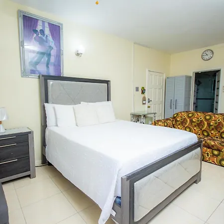 Ocho Rios Ocean Front Luxury Studio Sky Castles 24 Hrs Sleeps 2 Apartment